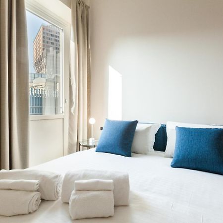 Easyhomes-Duomo Suites & Apartments Милано Екстериор снимка