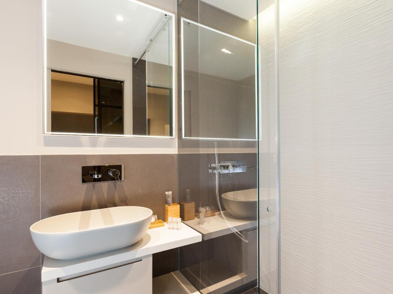 Easyhomes-Duomo Suites & Apartments Милано Екстериор снимка