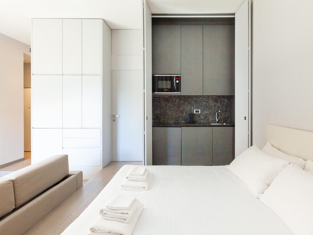 Easyhomes-Duomo Suites & Apartments Милано Екстериор снимка