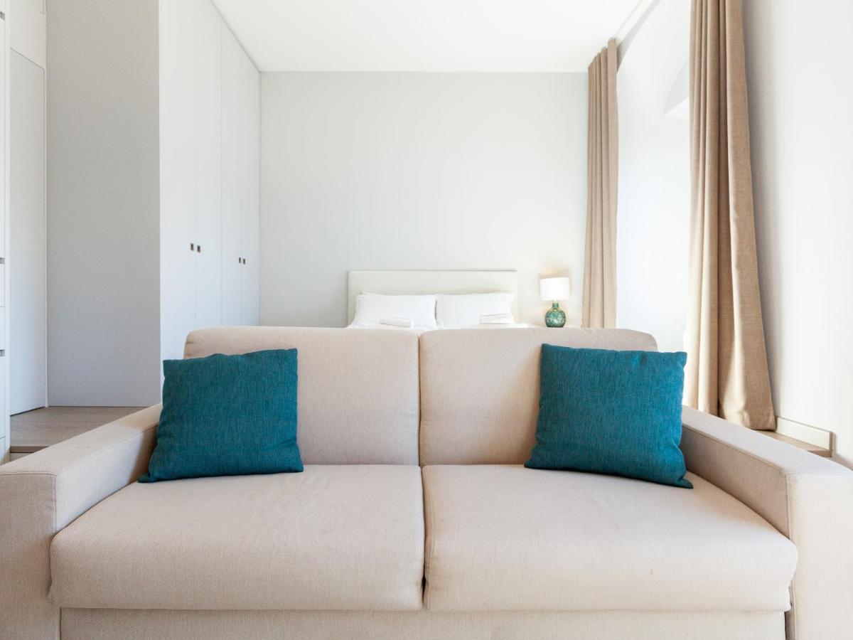 Easyhomes-Duomo Suites & Apartments Милано Екстериор снимка